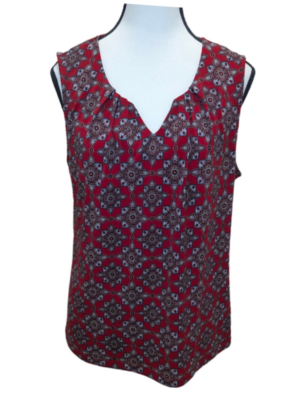 41 Hawthorn Red Medallion Blouse M Sleeveless Boho Geometric Split Neck